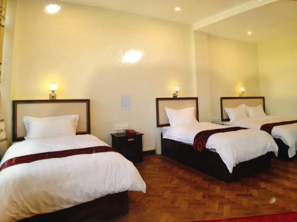 Hotel Myitkyina Phòng bức ảnh